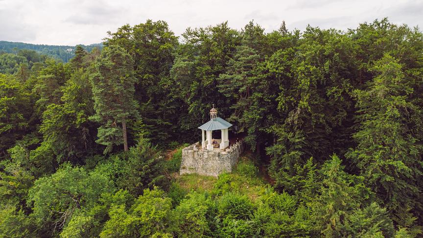 © Foto: Simeon Baker Am höchsten Punkt des Brahmsweges.