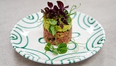 Beef Tatar mit Avocado Creme