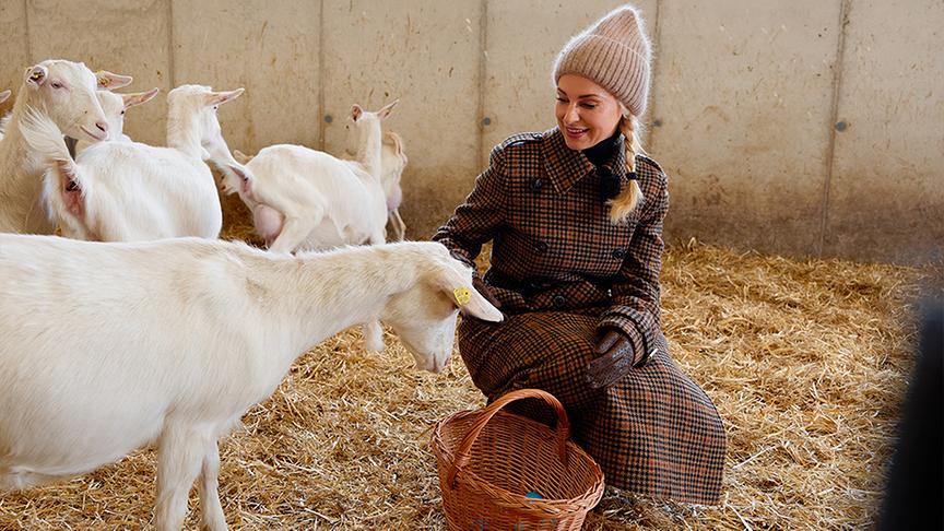 Silvia zu Besuch am Bio-Ziegenhof Mandl 