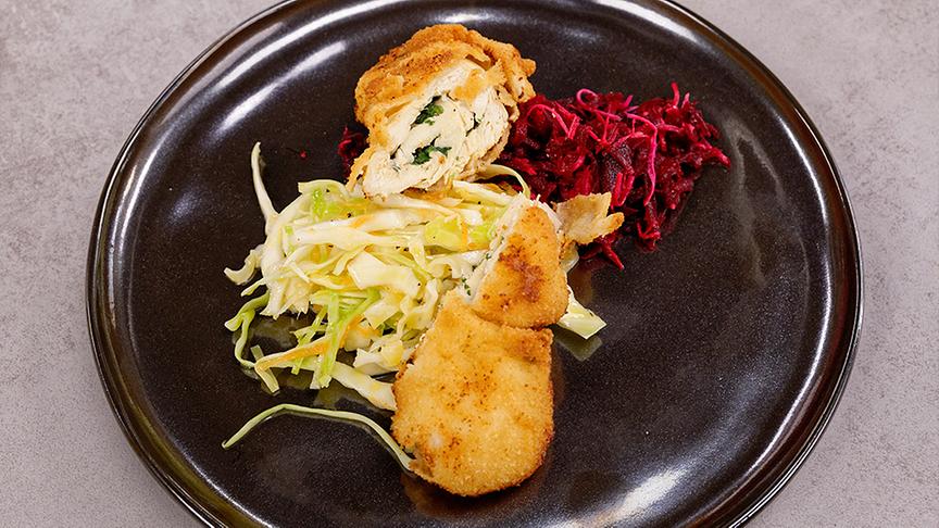 De Volaille (Gefüllte Hähnchenroulade)