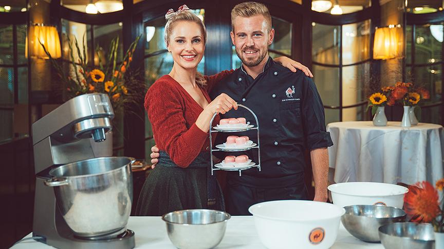 Silvia Schneider mit Markus Braunauer (Konditor im "Zum Schwarzen Kameel").