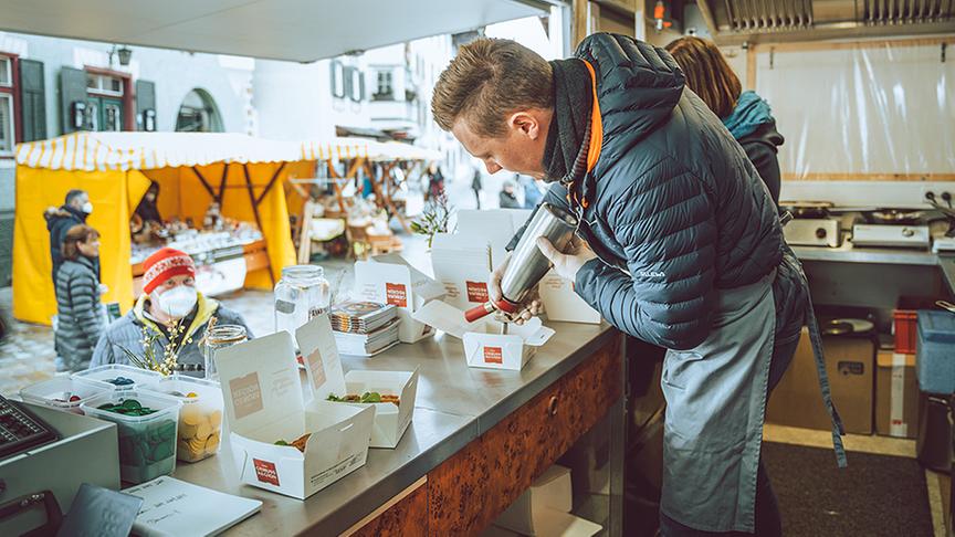 Der Wochenmarkt in St. Johann in Tirol.
