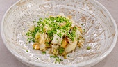 Gebratene Kipflererdäpfel mit karamellisiertem Spitzkraut & Pinzgauer Hartkäse