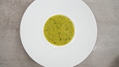 Kartoffel-Kräutersuppe
