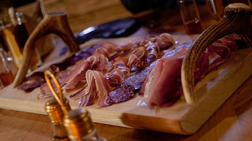 Frischer Speck vom Maashof.