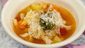 Minestrone mit Rucolapesto