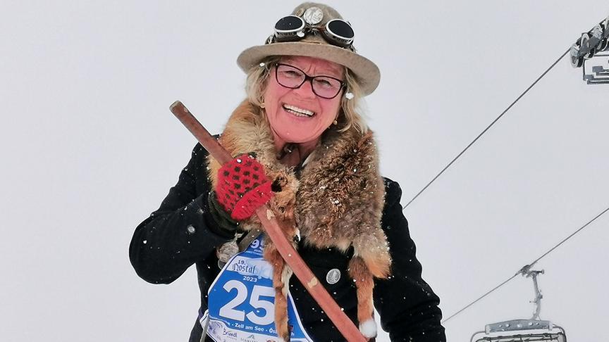 Silvia beim Nostalgie-Skirennen