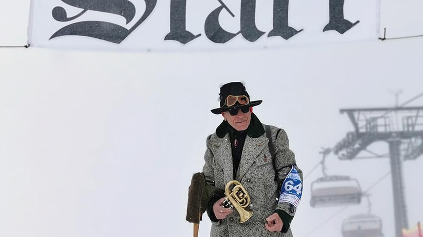 Silvia beim Nostalgie-Skirennen