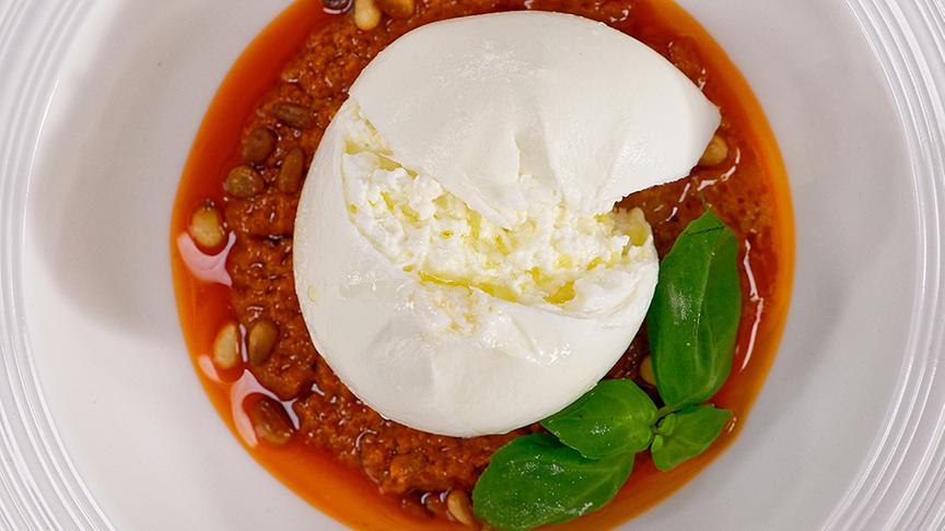 Pesto Rosso mit Burrata