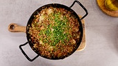 Pinzgauer Breznsuppn mit grünem Salat