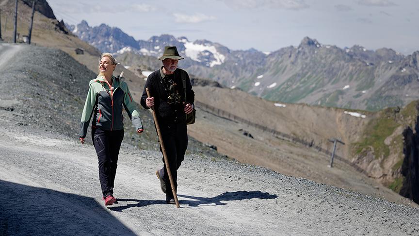 Gottlieb Jehle und Silvia Schneider unterwegs auf der alten Schmugglerroute Schweiz - Tirol