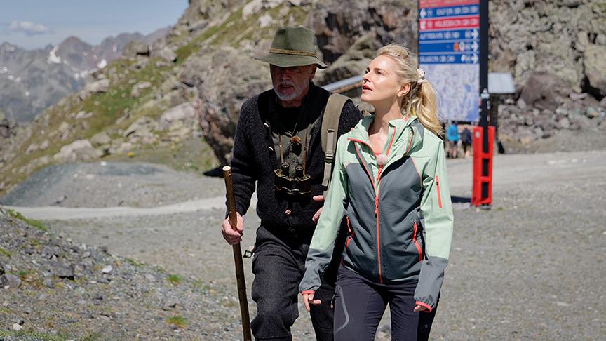 Gottlieb Jehle und Silvia Schneider unterwegs auf der alten Schmugglerroute Schweiz - Tirol