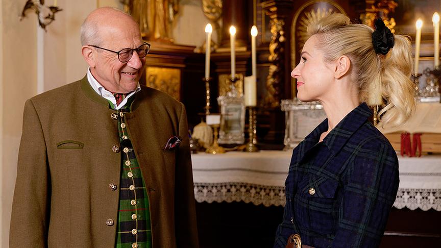 Silvia mit Graf Andreas Bardeau auf Schloss Kornberg.