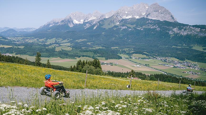 © Foto: Simeon Baker Silvia unterwegs mit Gernot Riedel.