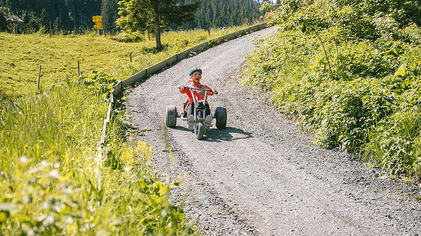 © Foto: Simeon Baker Silvia unterwegs mit Gernot Riedel.