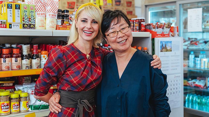 © Foto: Simeon Baker Besuch in einem koreanischen Lebensmittelgeschäft.