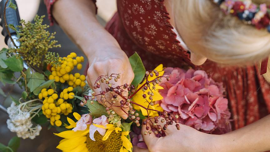 Silvia Schneider beim Rad-Aufkranzen