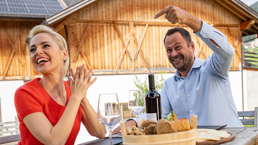 Silvia Schneider bei der Sennerei Drei Zinnen