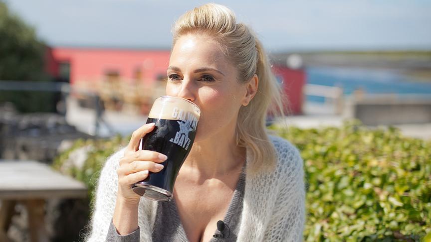 © Simeon Baker Besuch in einem irischen Pub