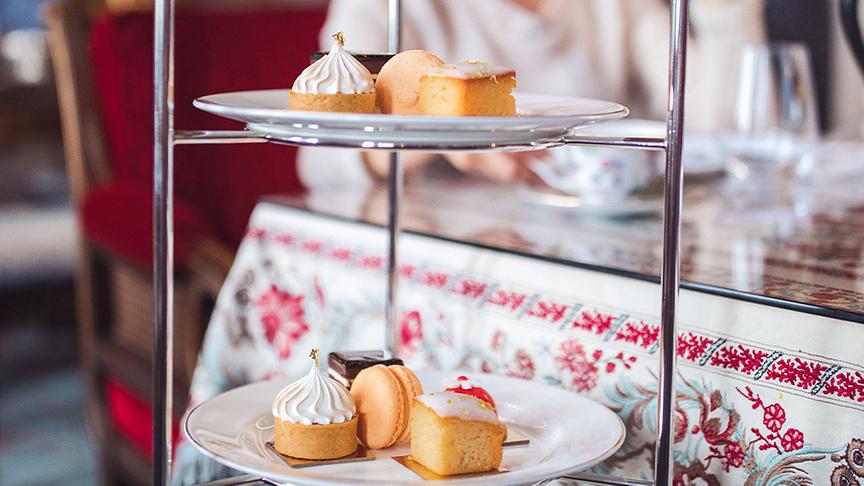 © Simeon Baker Silvia Schneider und High Tea