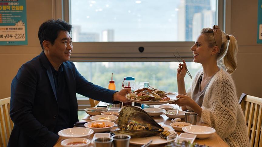Julian Kim und Silvia Schneider am Noryangjin Fischmarkt