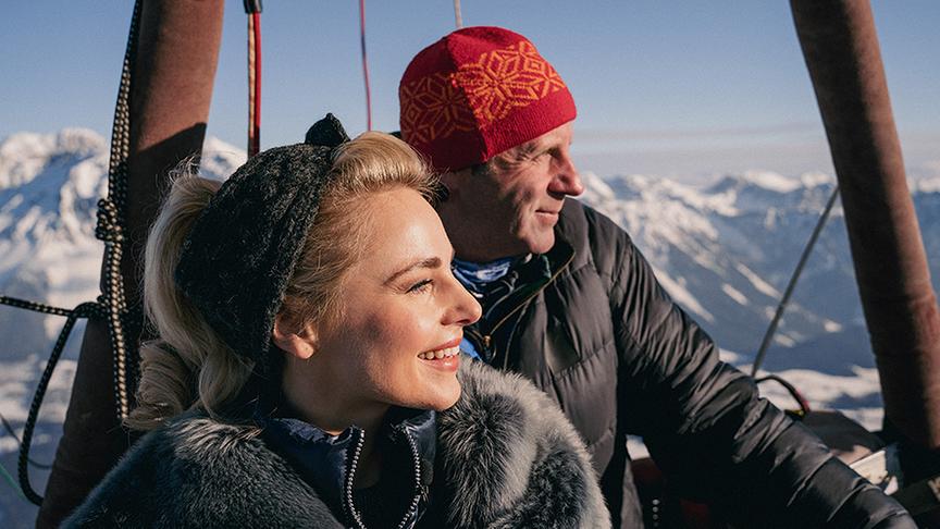 © Foto: Simeon Baker Ballonfahrt über Filzmoos (Silvia mit Ballonfahrer Andreas Flaggl)