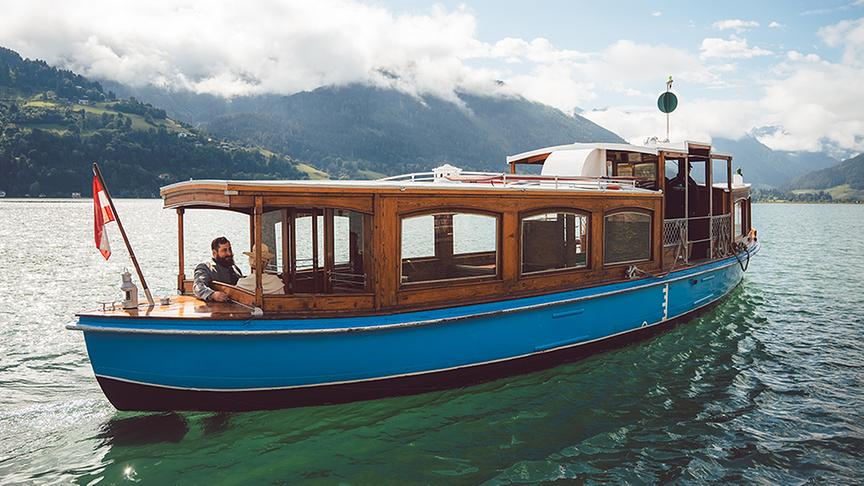 © Foto: Simeon Baker Silvia unterwegs in Zell am See.