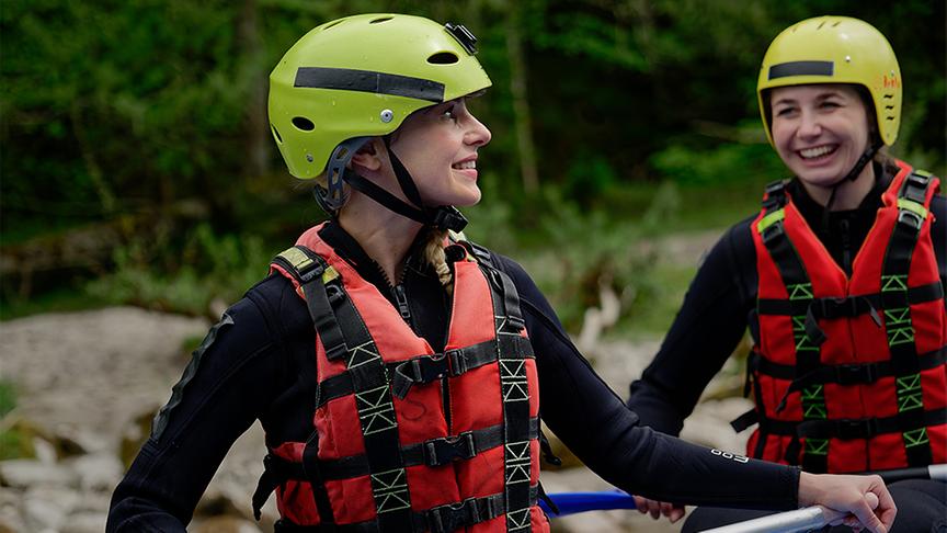 © ORF/ Silvia Schneider GmbH/ Juraj Melicher Silvia beim Wildwasser Rafting an der Saalach
