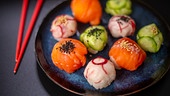 © Julian Kutos Sushi Balls