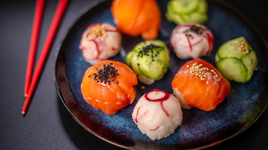 © Julian Kutos Sushi Balls