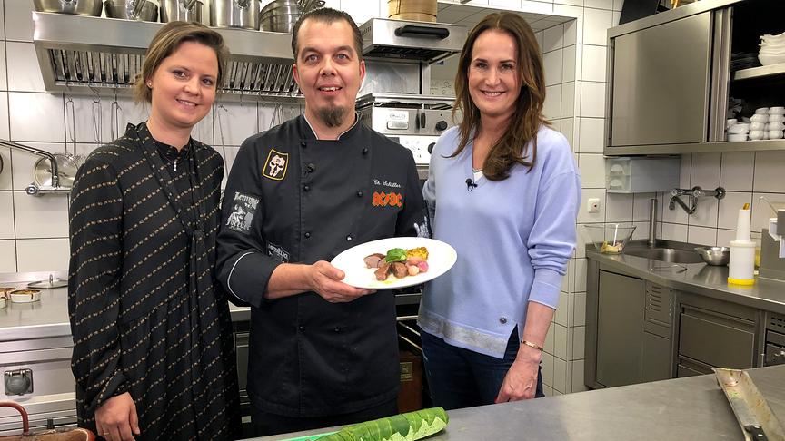 © ORF/Ab Hof TV Produktion Im Bild: Verena Schüller, Christoph Schüller, Maggie Entenfellner.