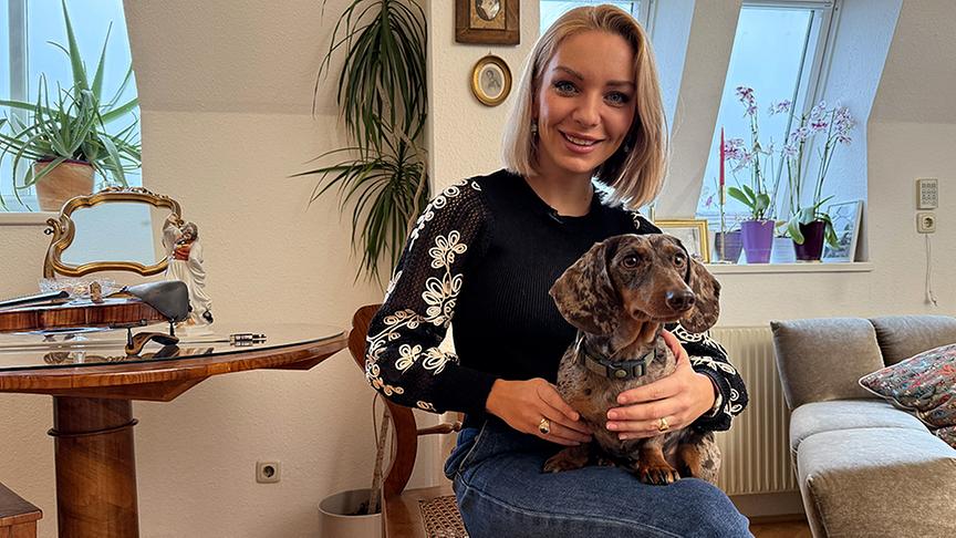 Lidia Baich mit Hündin Wilma