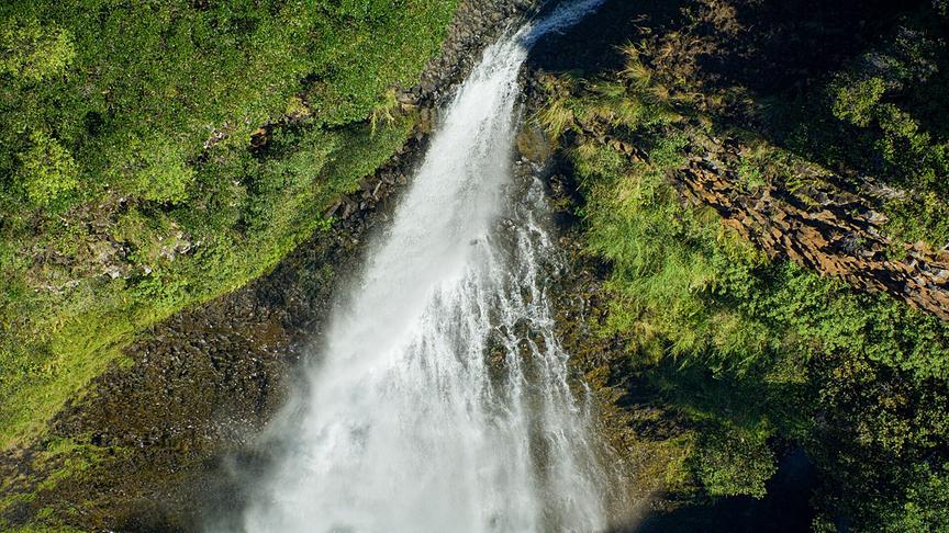 Im Bild: Auf der Insel Kaua’i befindet sich der Wasserfall, der einst schon für Jurassic Park gedreht wurde.