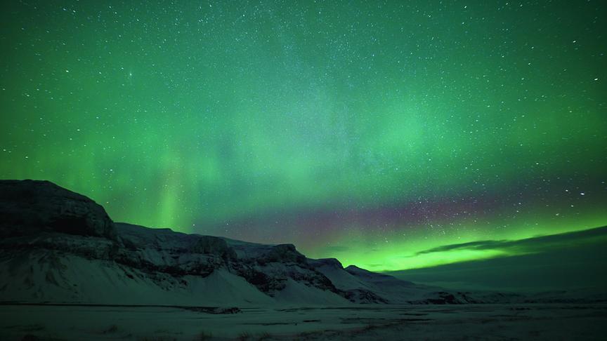 © Foto: ORF/Light & Shadow GmbH Im Bild: Nordlichter legen sich wie ein magischer Schleier über den Nachhimmel im Norden Europas.