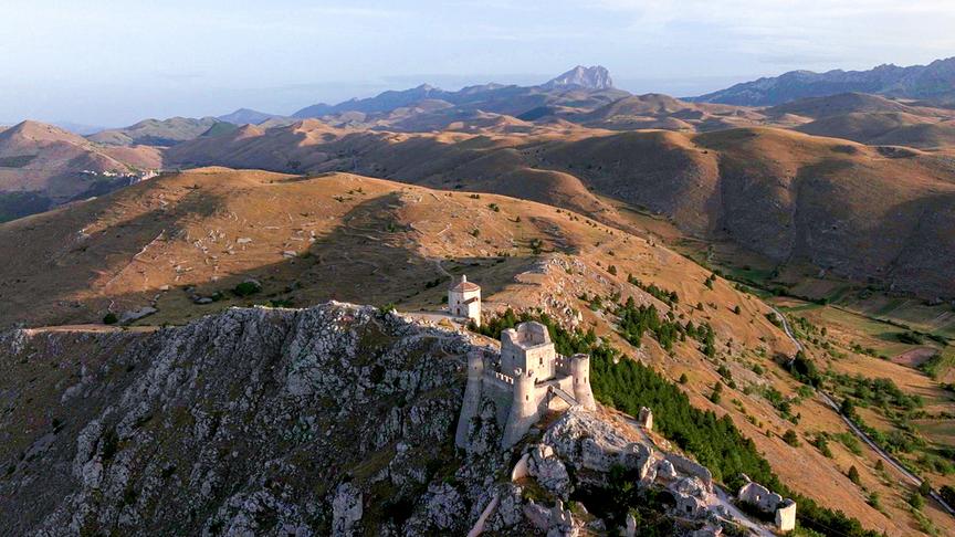 Im Bild: Gebirgsmassiv Gran Sasso d’Italia in der italienischen Region Abruzzen.