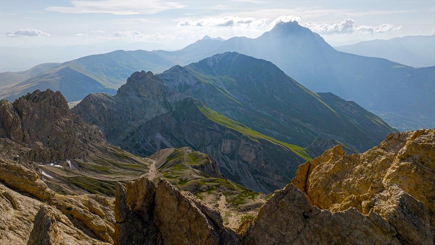 Im Bild: Gebirgsmassiv Gran Sasso d’Italia in der italienischen Region Abruzzen.