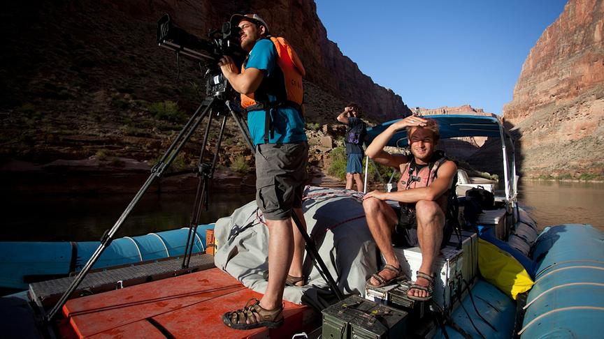 Im Bild: Der Trip entlang des Colorado Rivers war eine logistische Meisterleistung, da das Team alle Vorräte und das Equipment für die Expedition transportieren musste.