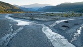 © Foto: ORF/ScienceVision Filmproduktions GmbH/Rita Schlamberger Im Bild: Sarantaporos, Zufluss der Vjosa in Griechenland.