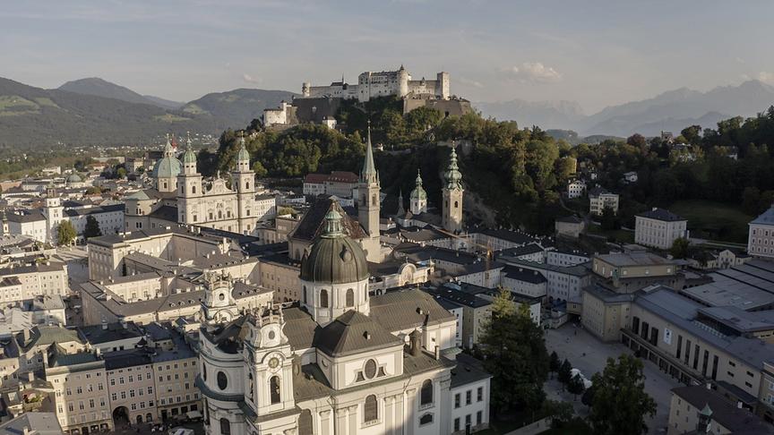 © Foto: ORF/Riha Film Im Bild: Blick über Salzburger Altstadt und Festung Salzburg.
