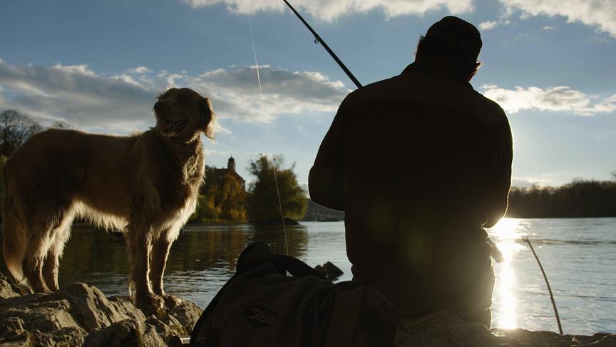 Im Bild: Fischer am Fuß von Schönbühel.