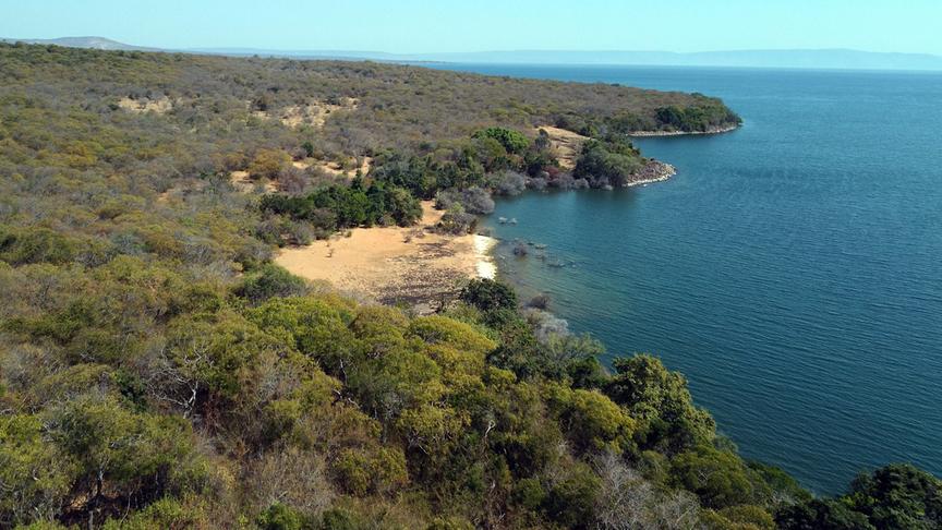 Im Bild: Tanganjikasee „Lake Tanganyika“.