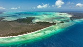 Im Bild: "Korallen und Plankton im Indischen Ozean": Aldabra-Atoll im Indischen Ozean.