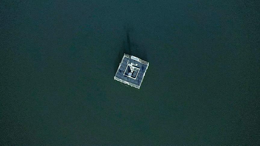 Im Bild: Forschungsstation der Universität Innsbruck im Piburger See (Tirol).