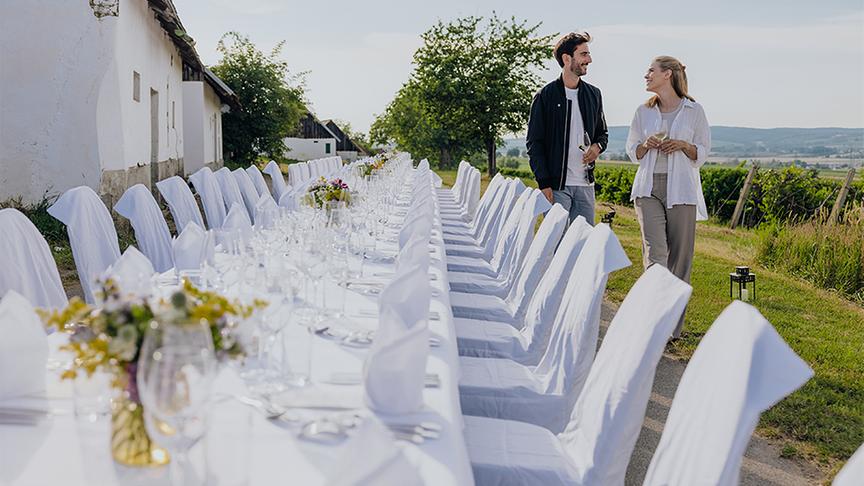 © © Weinviertel Tourismus / Creating Click Tafeln in der Laaer Burg
