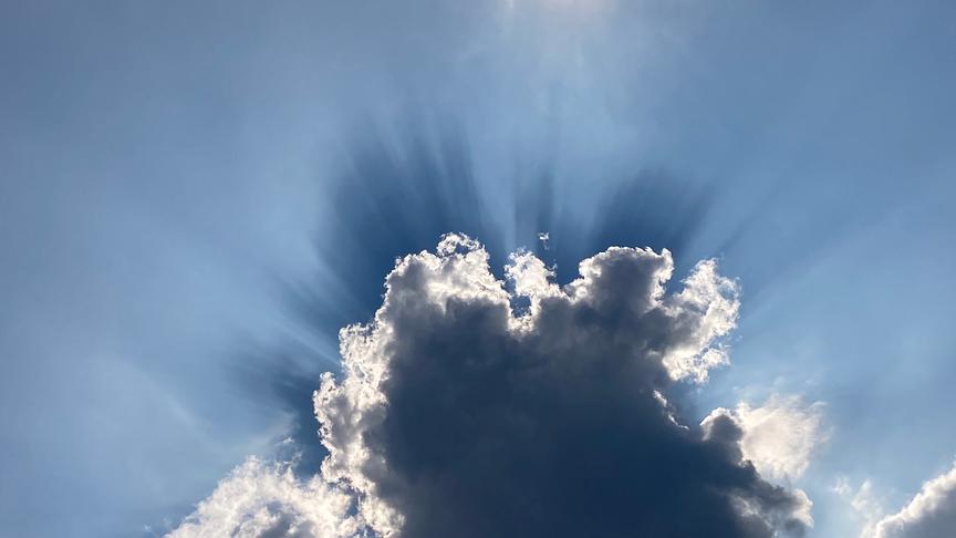 © Cornelia Heuschober Wolken/Sonne (Cornelia Heuschober)