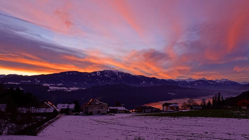 © Annelie Möser Prächtiger Sonnenuntergang überm Goldeck. (Annelie Möser)