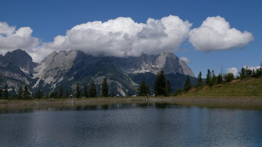 © Martina Ampferer Beeindruckende Wolkenstimmung mit "Herz" über dem Kaiser. (Martina Ampferer)
