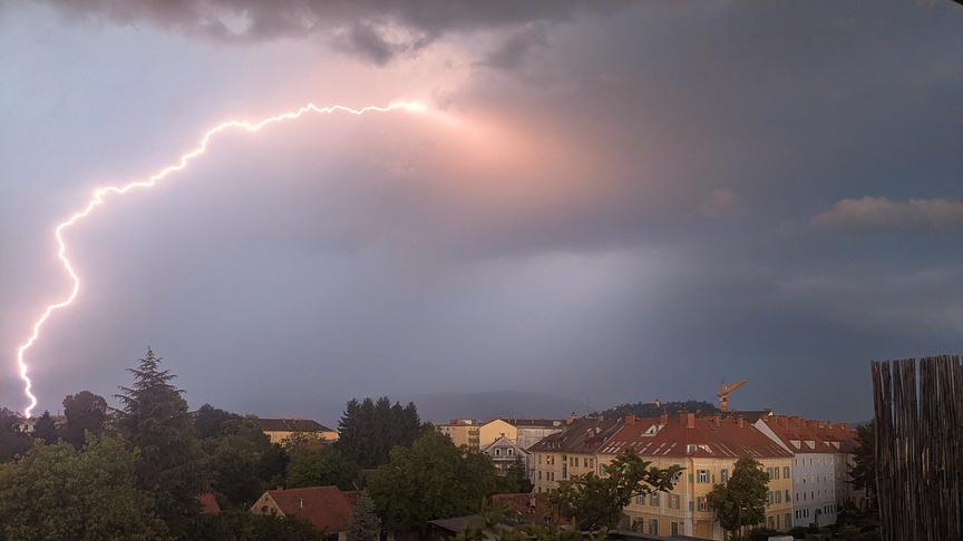 © Elisabeth Fandler Aufziehen des Gewitter über Graz (Elisabeth Fandler)