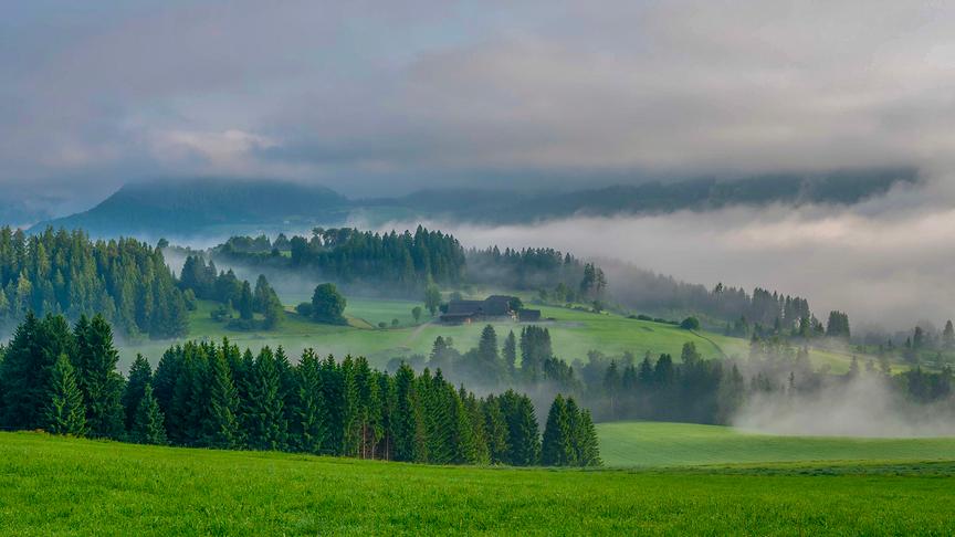 Der Nebel löst sich langsam auf…Zeutschach Steiermark (Lückl Werner)