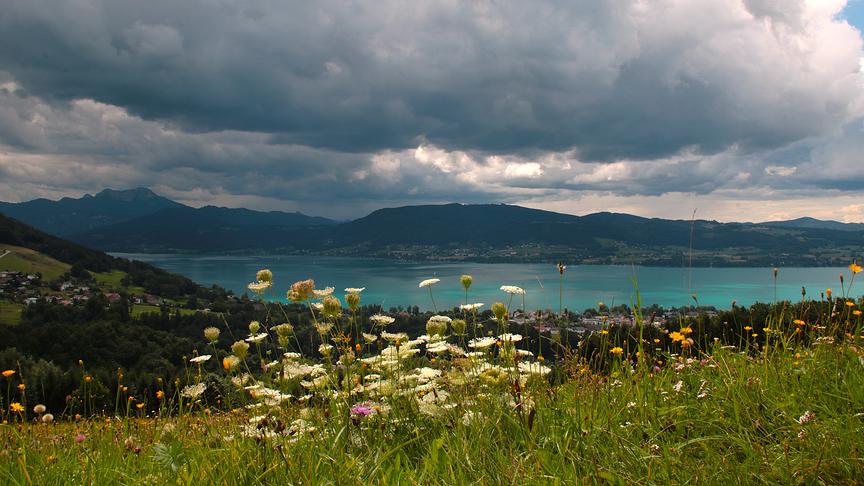 © Johanna Helena Rosenfelder Wolkenstimmung überm Attersee, aufgenommen am Gahberg, Weyregg am Attersee (Johanna Helena Rosenfelder)